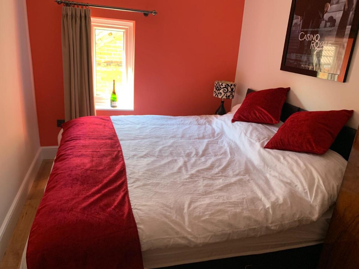Southsea Royale James Bond 3 Bed Cool Penthouse, Seafront Parking Portsmouth Extérieur photo