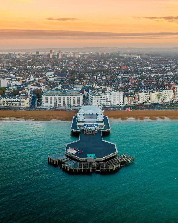 Southsea Royale James Bond 3 Bed Cool Penthouse, Seafront Parking Portsmouth Extérieur photo