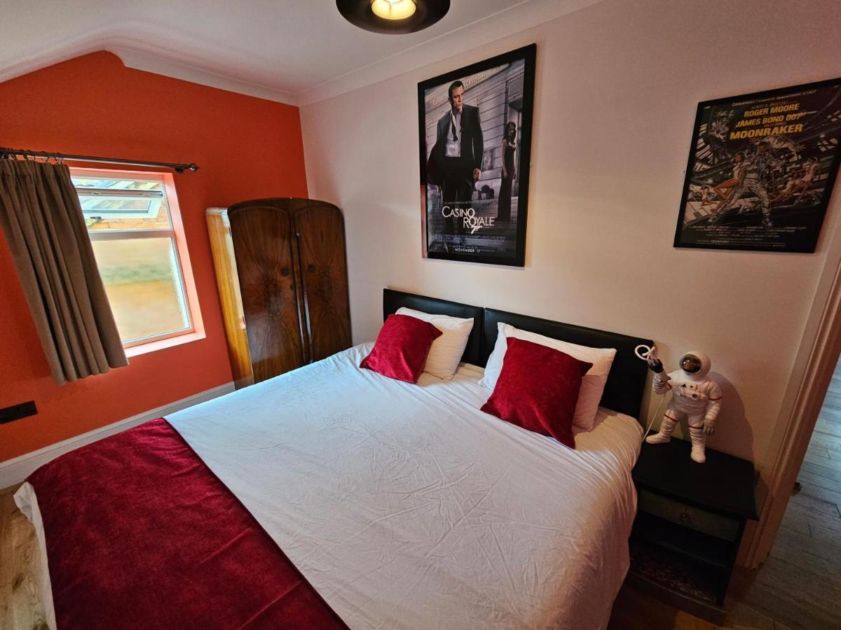 Southsea Royale James Bond 3 Bed Cool Penthouse, Seafront Parking Portsmouth Extérieur photo